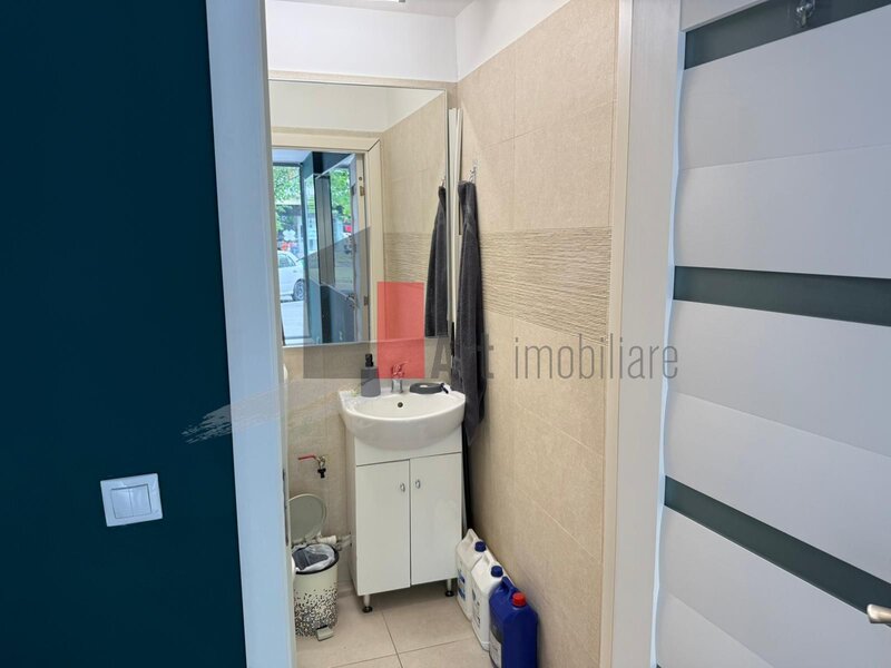 Spatiu comercial de inchiriat in zona Mosilor
